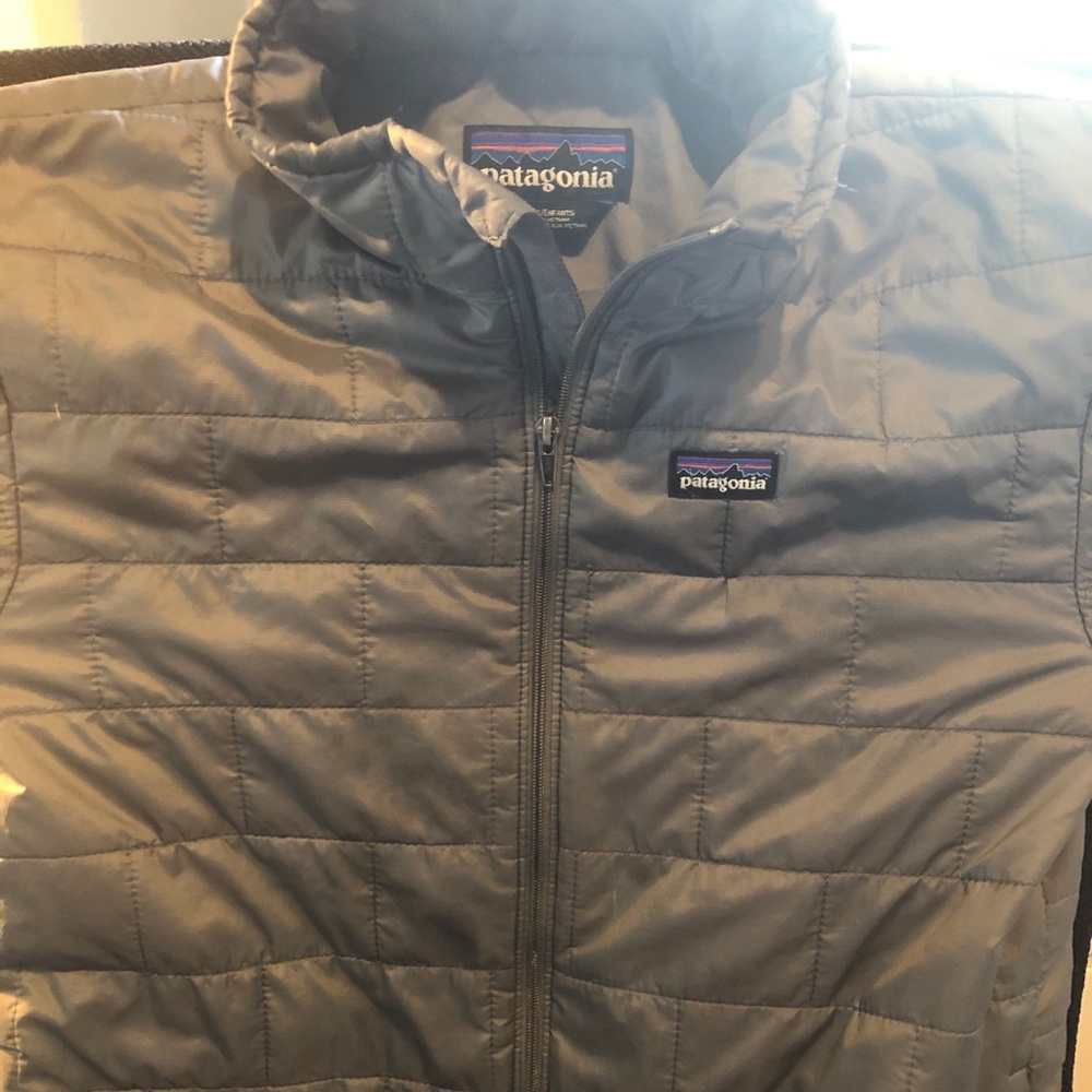 Patagonia kids gray puffy jacket